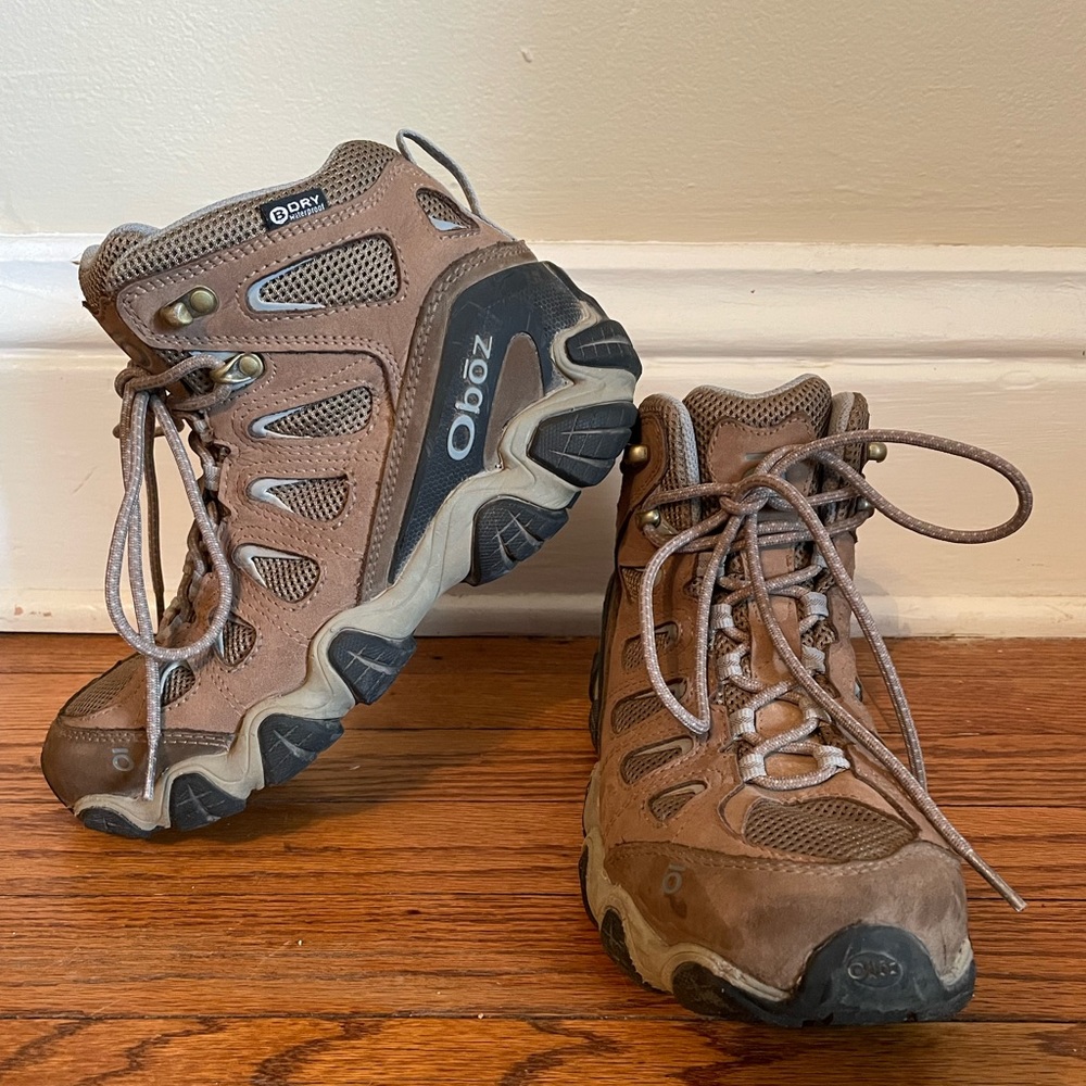 Oboz Sawtooth II Mid Waterproof Hiking Boots - Women’s